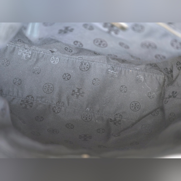 Tory Burch Duet Black Pebbled Leather Hobo Bag - Picture 11 of 12